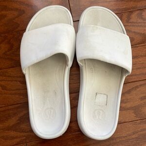 Lululemon restfeel slides
